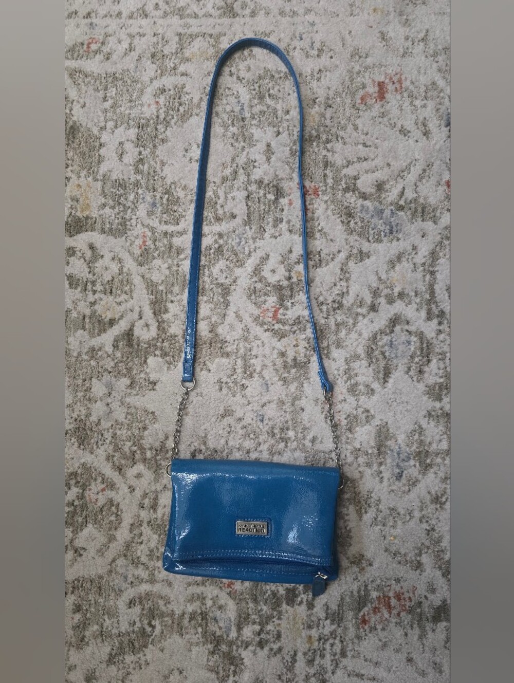 Kenneth Cole Reactio Teal Blue Patent Crossbody Multiple Pockets Bag - Picture 5 of 17